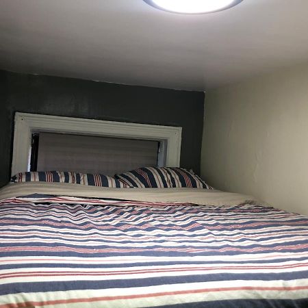 Private Room In A Shared Apartment 15 Minutes To Times Square! Нью-Йорк Экстерьер фото