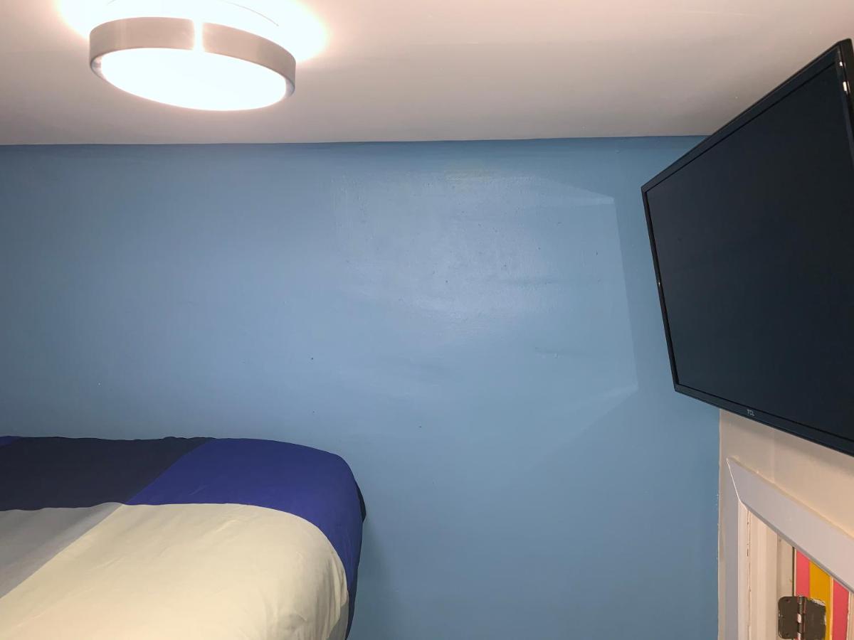 Private Room In A Shared Apartment 15 Minutes To Times Square! Нью-Йорк Экстерьер фото